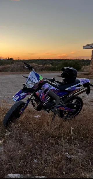 Aprilia SX 50cc Supermotard Morado/Plata