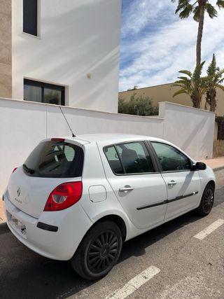 Renault Clio 2009