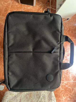 Maletín negro para portátil. Marca HP 30*40