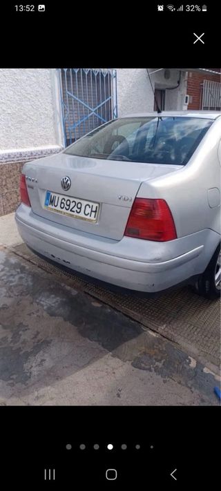 Volkswagen Bora 2001