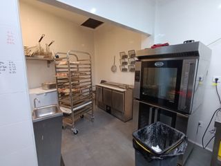 R-7939730 Traspaso Bar Rest Sant Antoni, Bcn