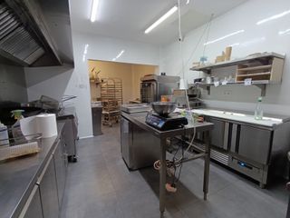 R-7939730 Traspaso Bar Rest Sant Antoni, Bcn