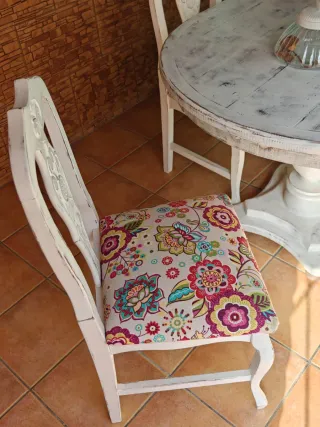 Mesa y 6 sillas salón/porche más mueble cristal