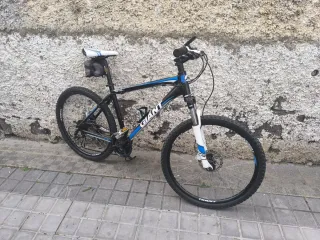 Bicicleta Giant Revel 2 Aluminio 24V