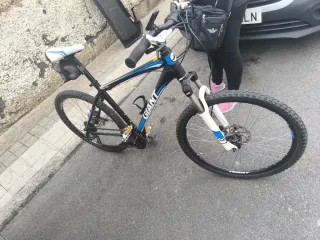 Bicicleta Giant Revel 2 Aluminio 24V