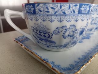 Bandeja y 2 tazas porcelana Tuppack Tiefenfurt