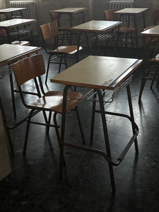 Pupitres y sillas