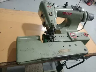 Máquina de coser Lewis Union Special