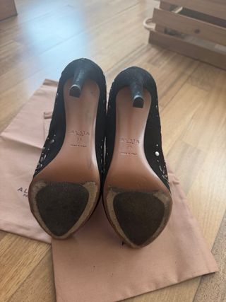 Botin ante marca Alaïa