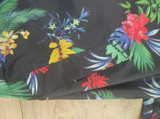 Cortavientos estampado floral