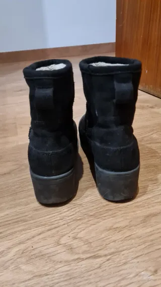 Botines de ante negro