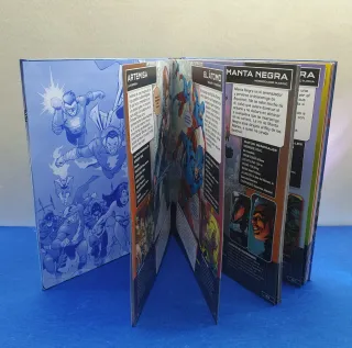 LIBRO LA GUIA DEFINITIVA DE PERSONAJES DC COMICS