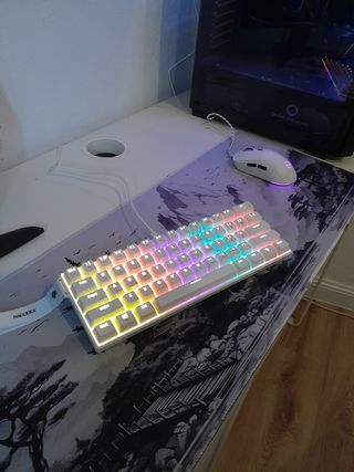 Pack Gaming Teclado 60% + Alfombrilla