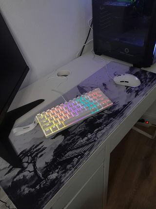 Pack Gaming Teclado 60% + Alfombrilla