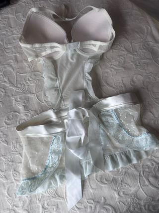 lencería/ disfraz blanco y azul
