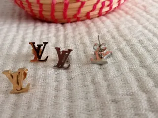 Pendientes  Acero Dorado