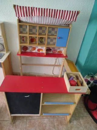 Frutería de juguete de madera