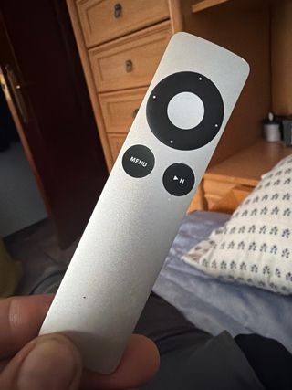 Mando apple tv 1, 2 y 3 generación.