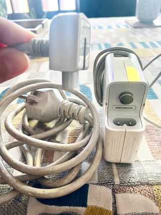 Cargador portatil Apple Mac