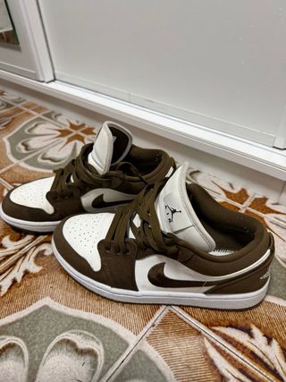 Nike Air Jordan 1 Low SE en el colorway