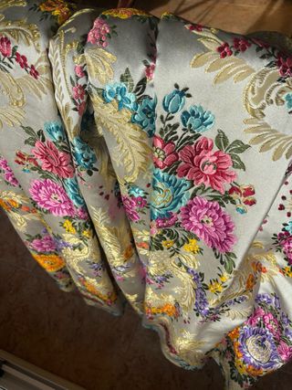 Traje de fallera completo VIVES Y MARÍ blanco