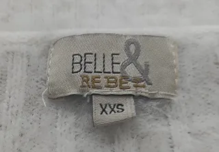 Chaqueta blanca niña cintura corta.