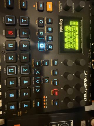 Elektron Digitakt Drum Machine