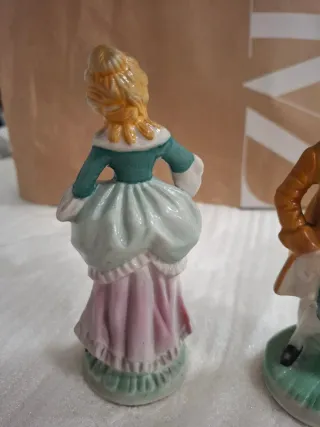 Figuras de porcelana pareja