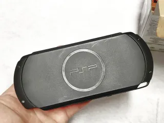 Sony PSP Street psp-E1004 CB nera impeccabile