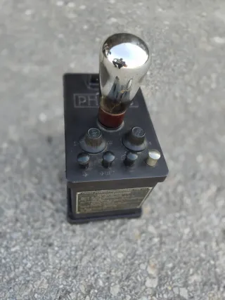 Antigua alimentación para radio de válvula Philips