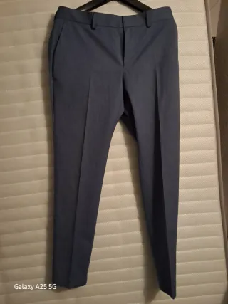 Traje chico joven graduación color azul de zara