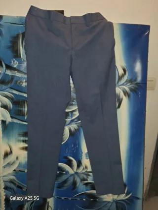 Traje chico joven graduación color azul de zara