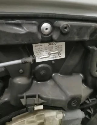 Puerta Delantera Izquierda Vito V447