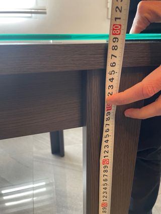 Mesa de comedor cristal y madera color gris ceniza