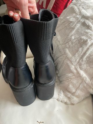 Botines negros con cordones Mary Paz, t.40