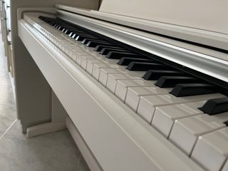 Piano Yamaha Arius YDP-143 Bianco