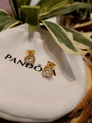 Pendientes Pandora chapado oro 14k