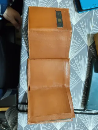 Cartera piel rustica