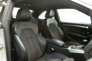 Audi A5 Audi A5 Coupé 2.0 TDI 177 multitr S line edition