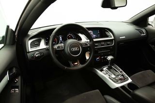 Audi A5 Audi A5 Coupé 2.0 TDI 177 multitr S line edition