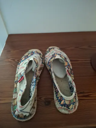 Alpargatas veraniegas estilo etnico