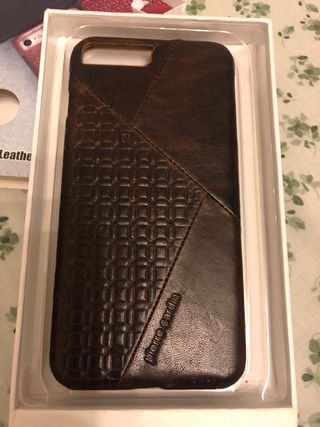 Custodia in pelle per iPhone 7 Plus Pierre Cardin nuova