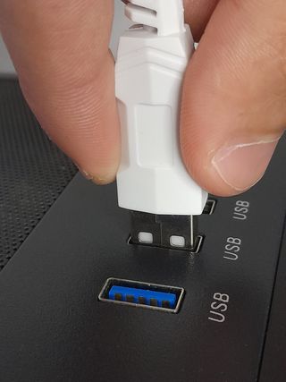 Pack Gaming Essential: Ratón RGB + Soporte de Pare