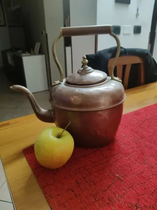 Teiera vintage in rame