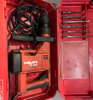 Taladro Hilti TE 24 con maletín y brocas