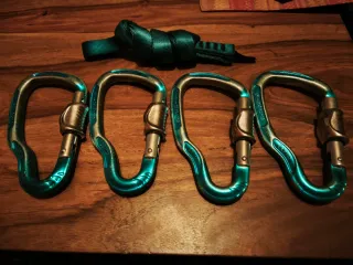 4 mosquetones Camp Nomad vía ferrata y cinta 60