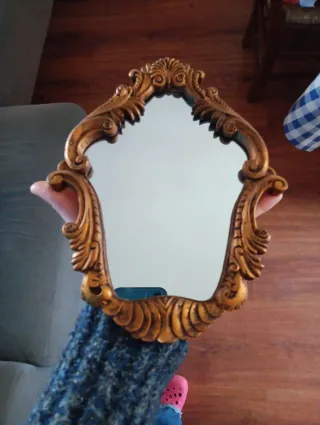 Espejo decorativo dorado