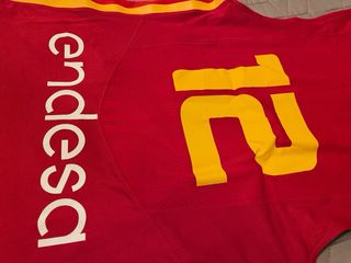 Camiseta basquet España firmada Iho Lopez