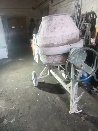 Hormigonera 220v 250 L