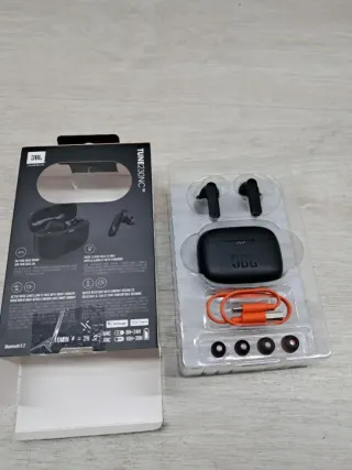 Auriculares Inalámbricos JBL Tune 230 NC